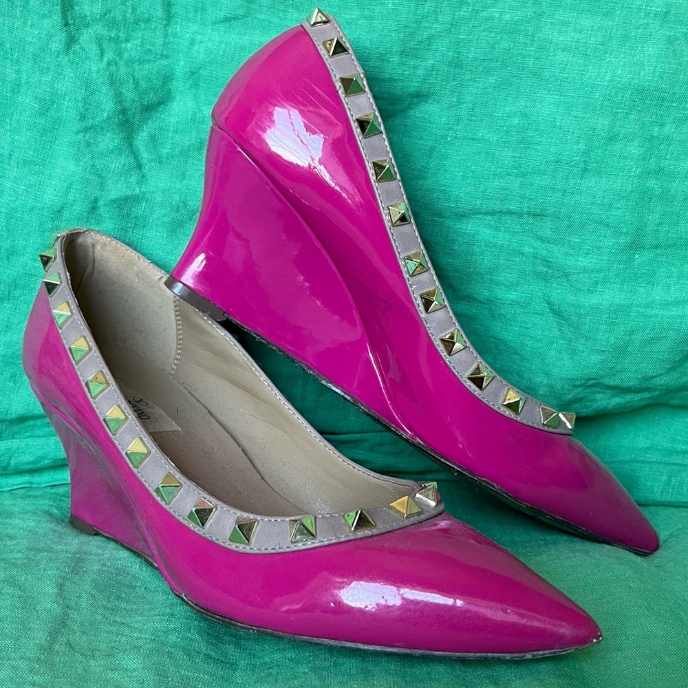 Valentino Rockstud Kitten Wedges EU 38